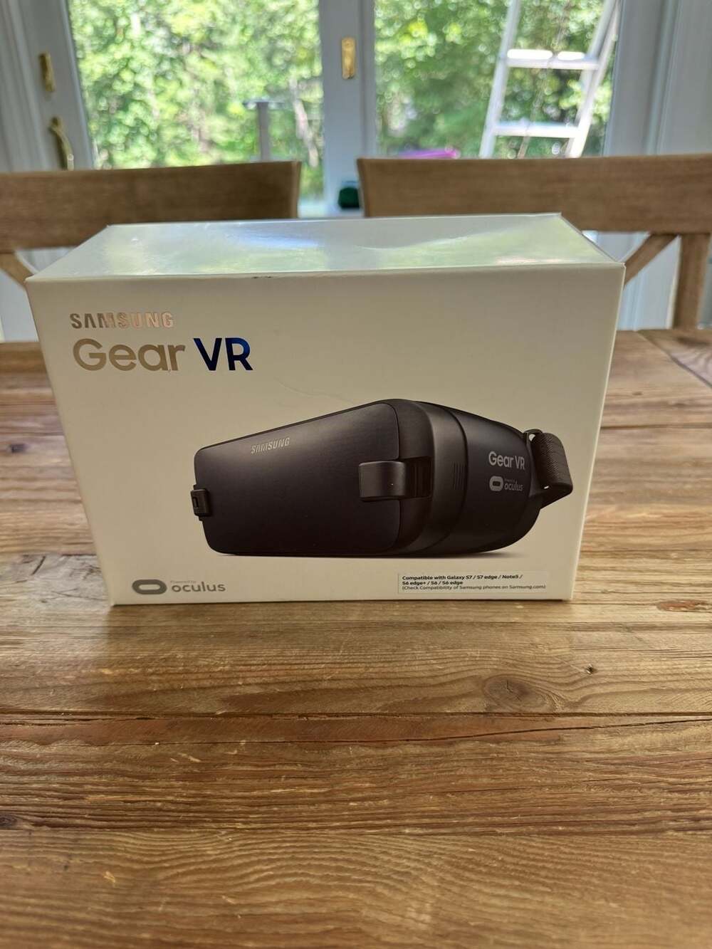Samsung Gear VR SM-R323 Virtual Reality Headset